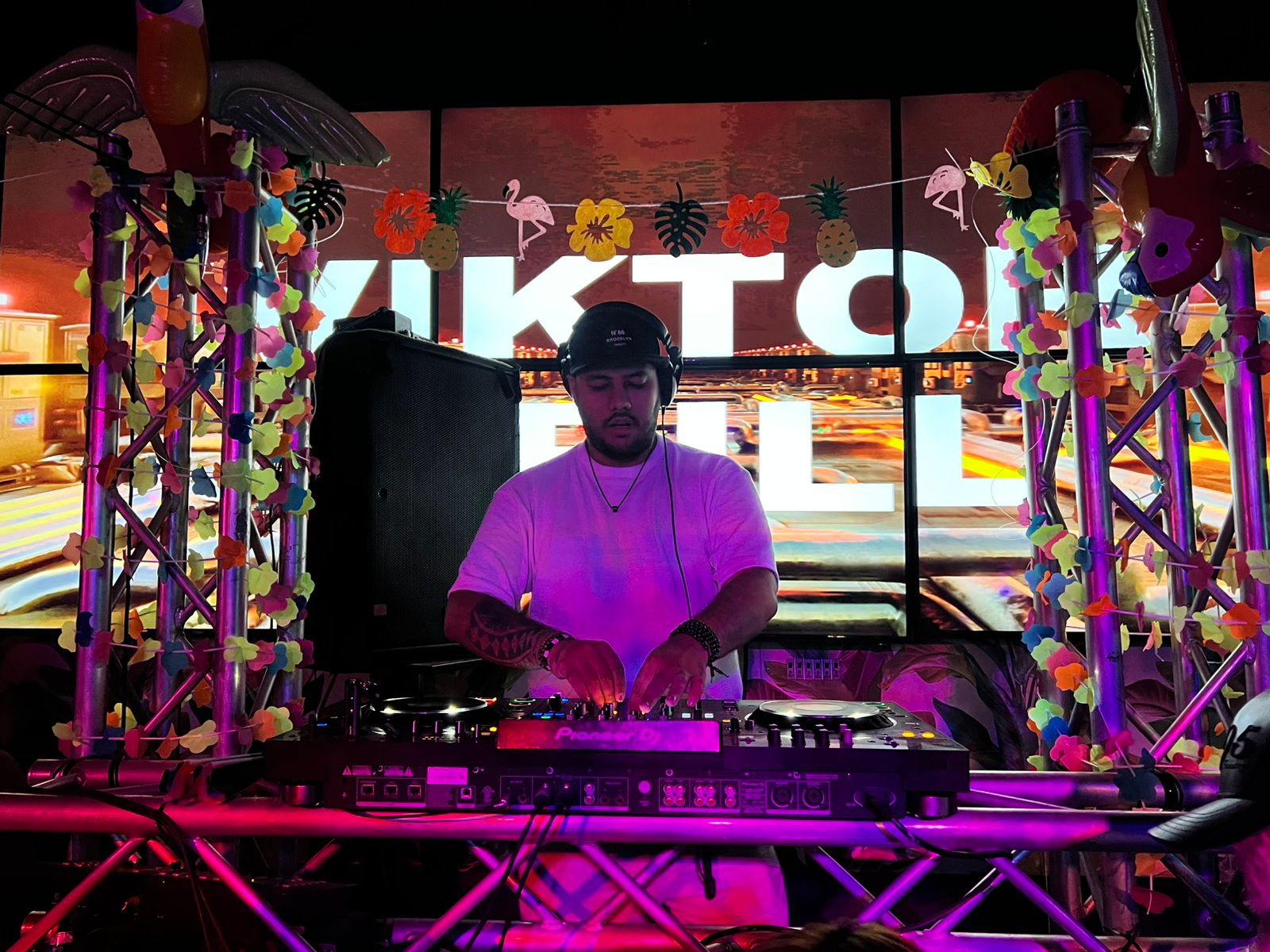 VIKTOR DJing